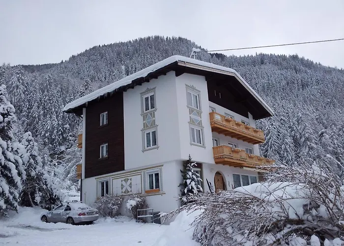 Haus Olympia プフンツ